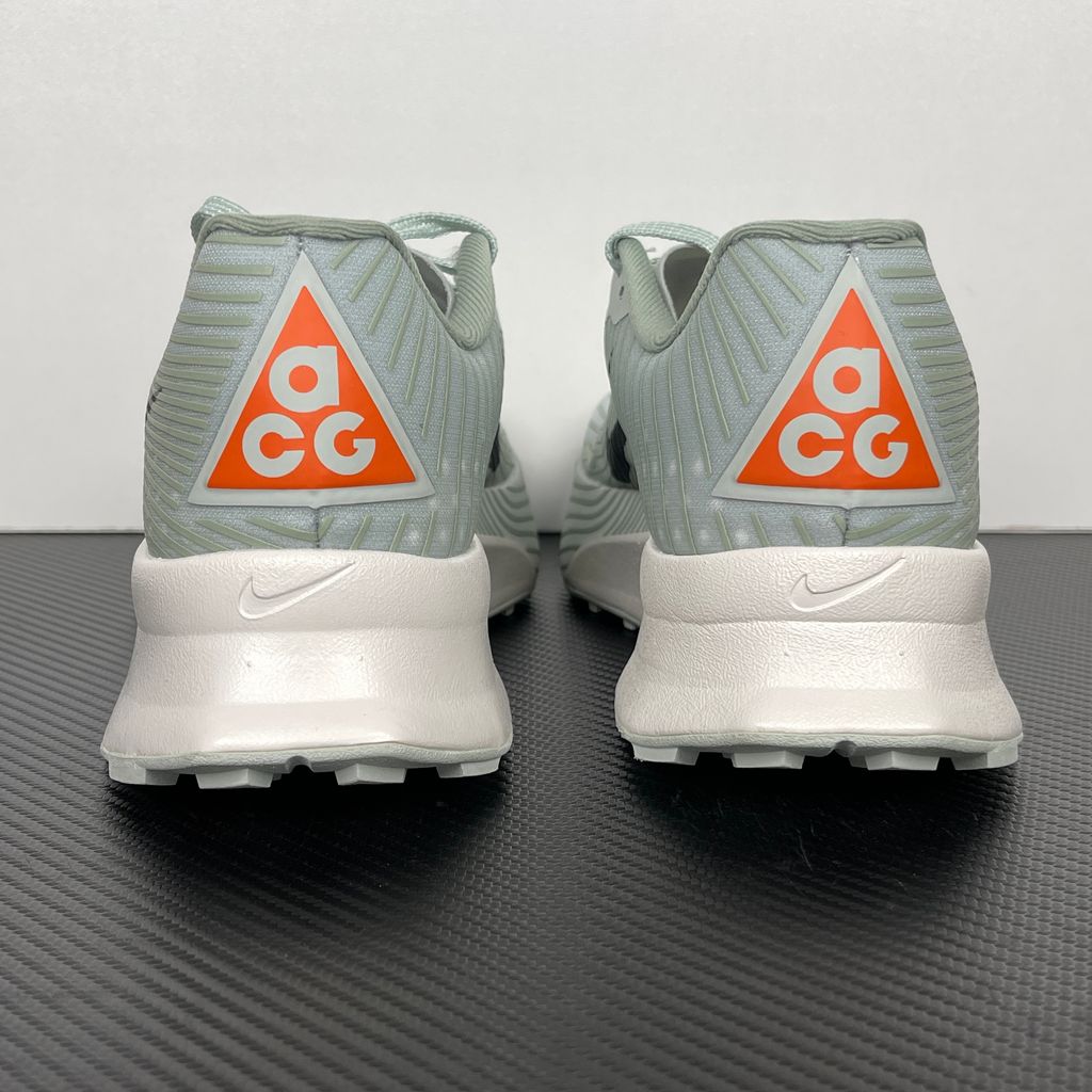 Nike ACG Ultrafly Trail HF5668-003 Light Silver Trail Shoes
