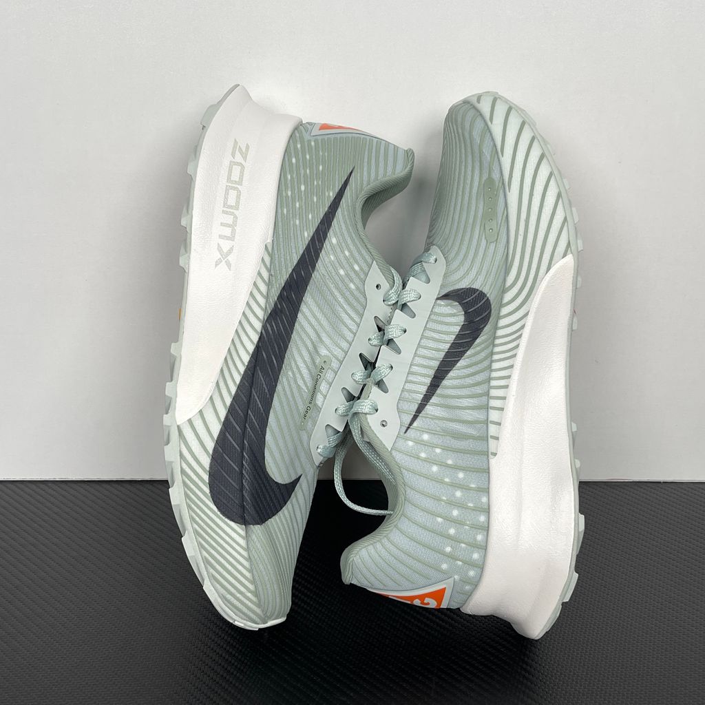 Nike ACG Ultrafly Trail HF5668-003 Light Silver Trail Shoes