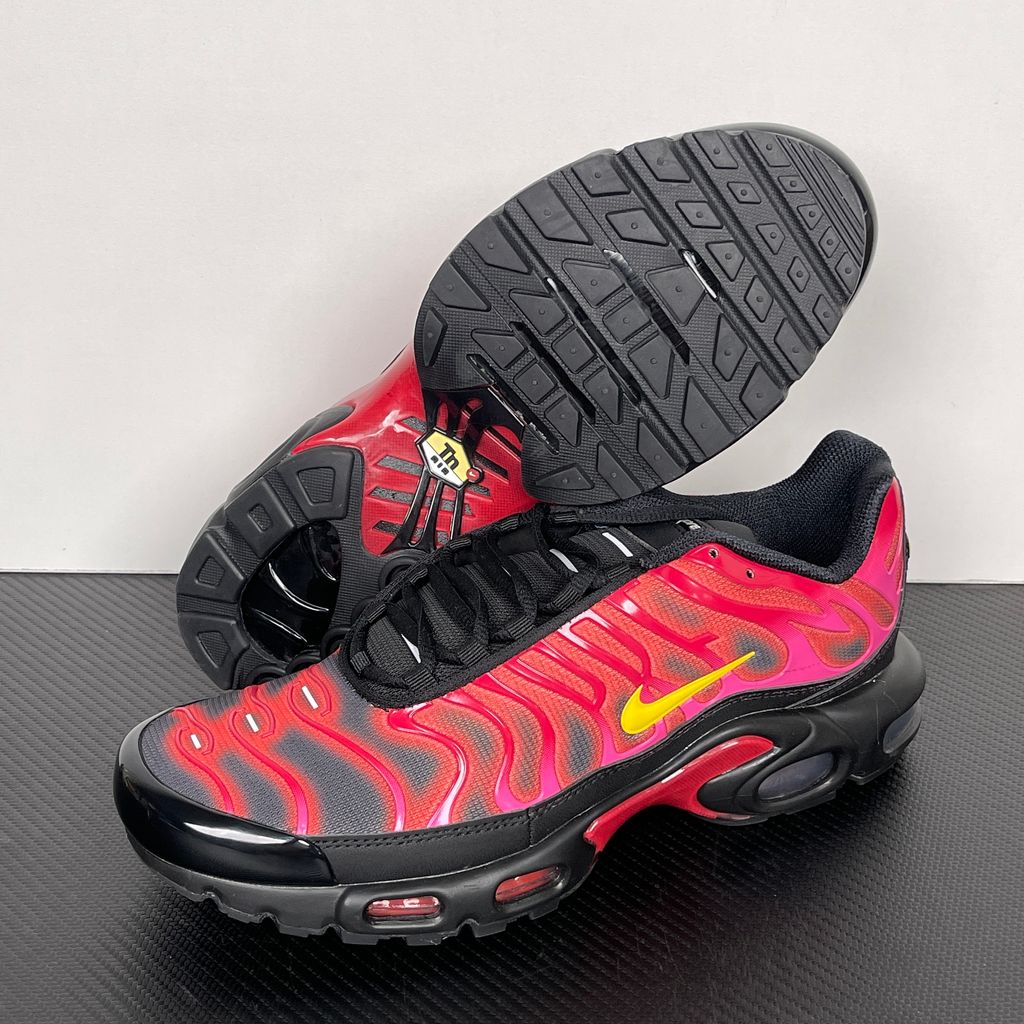 Supreme x Nike Air Max Plus DA1472-600 University Red Shoes