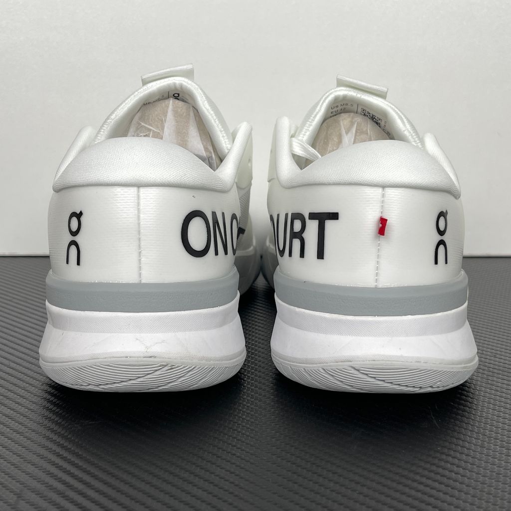 On THE ROGER Pro 3 3MG10362626 White Pink Tennis Shoes
