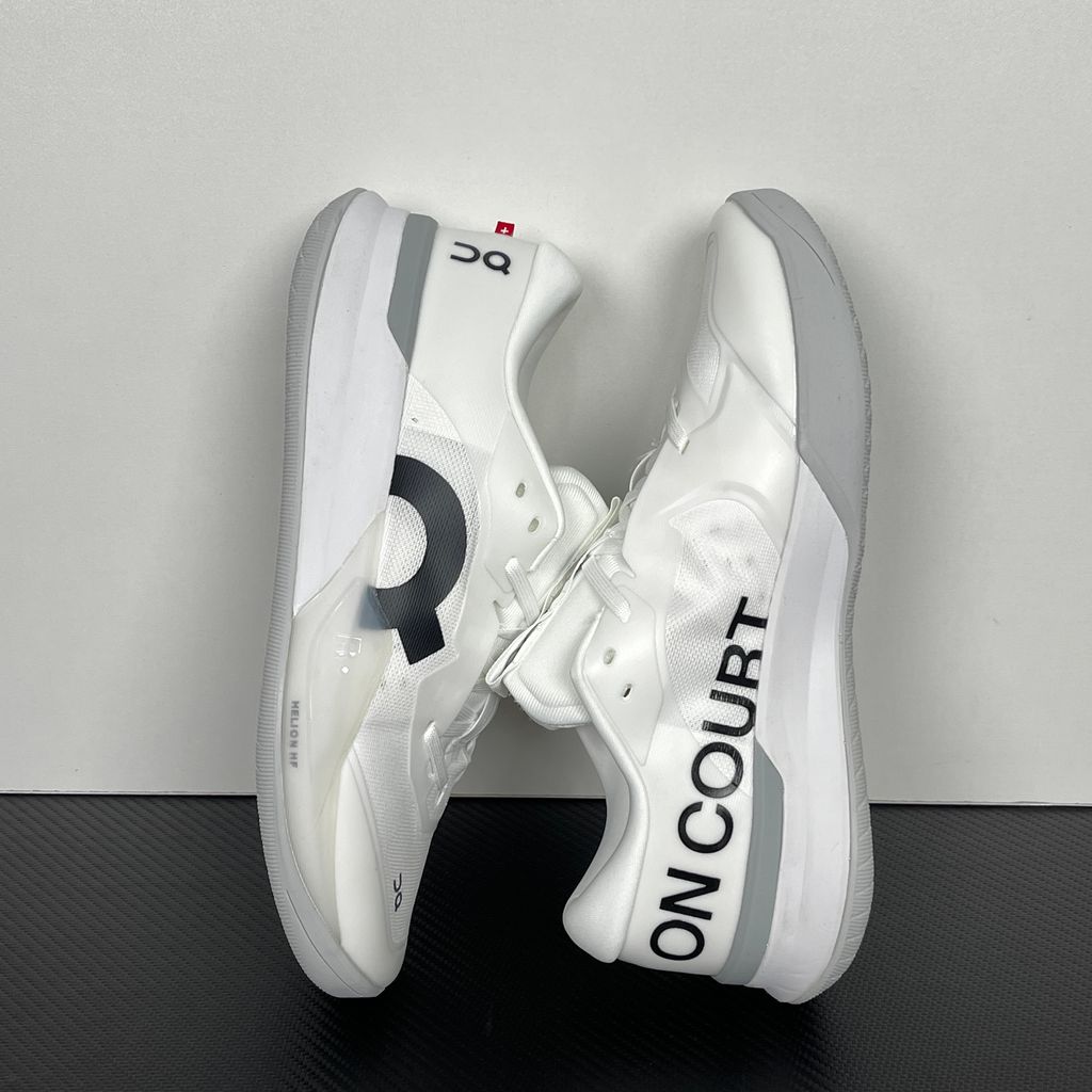 On THE ROGER Pro 3 3MG10362626 White Pink Tennis Shoes