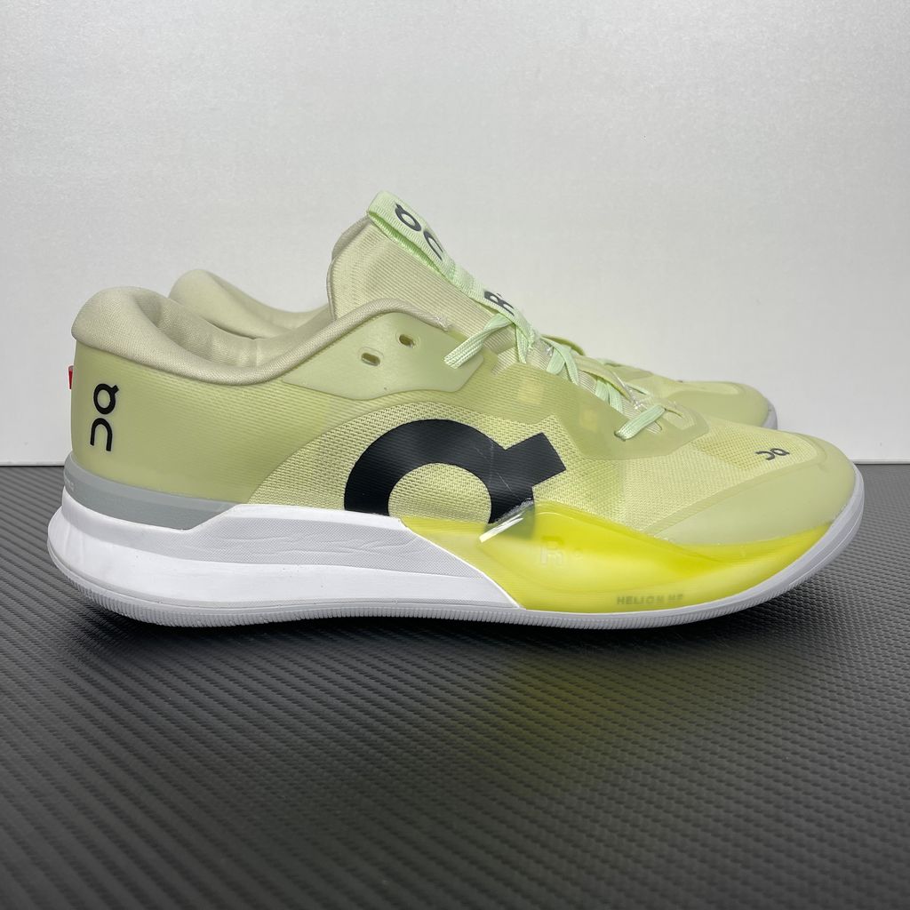 On THE ROGER Pro 3 3MG10364744 Linen Lime Tennis Shoes