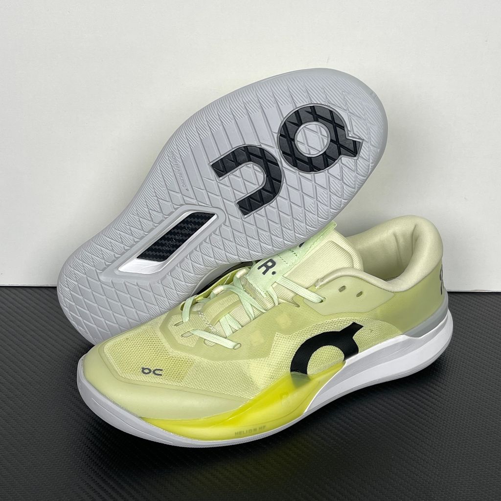 On THE ROGER Pro 3 3MG10364744 Linen Lime Tennis Shoes