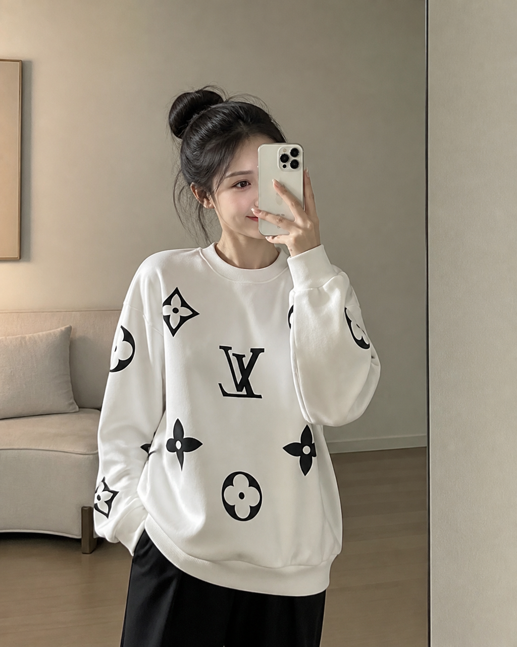 Louis Vuitton all over large Monogram crew neck sweatshirt white 400g combed cotton dimensional embroidery double washed relaxed fit sizes S-XL