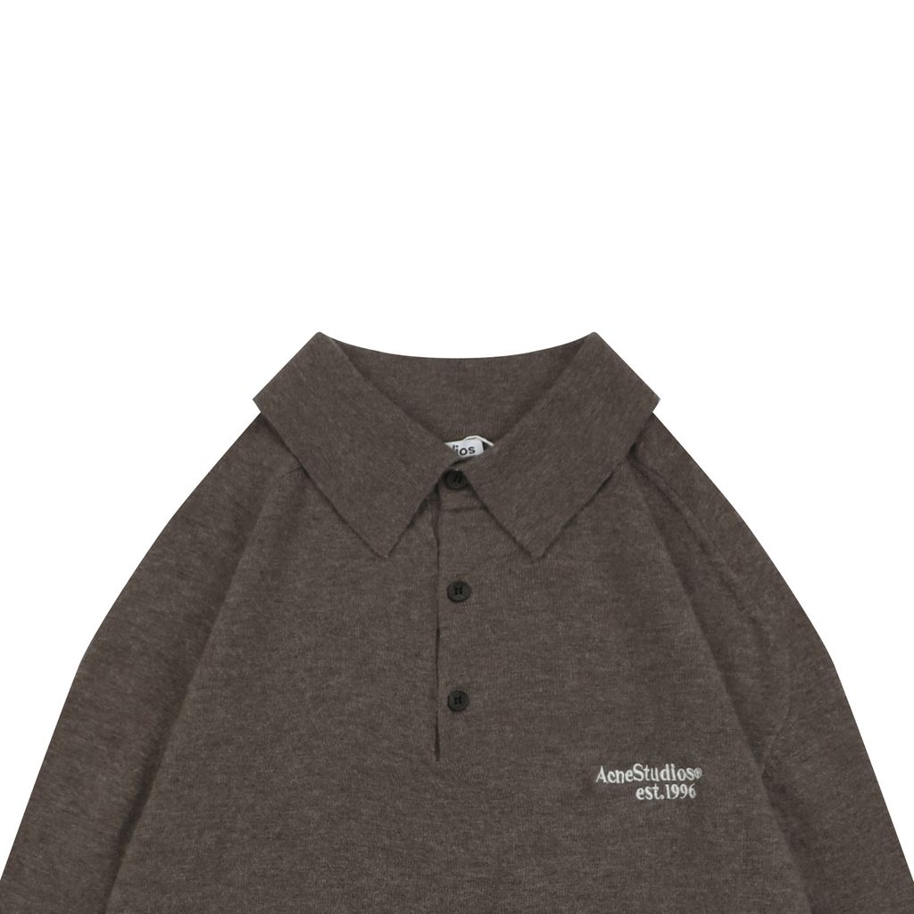 Acne Studios N8-1996 small logo embroidered polo sweater brown yak wool blend 14 gauge STOLL knit raglan sleeves Tajima embroidery horn buttons sizes S-XL