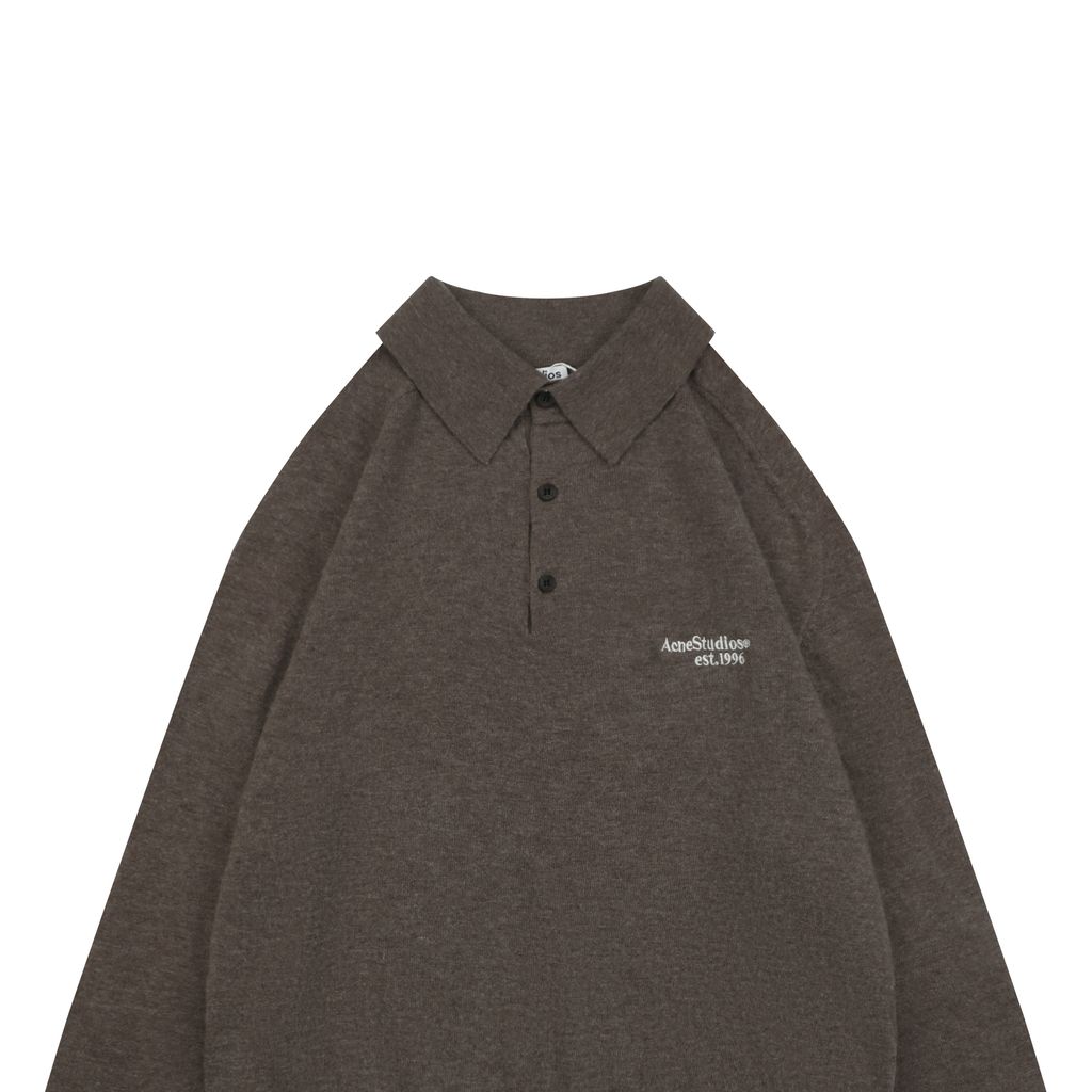 Acne Studios N8-1996 small logo embroidered polo sweater brown yak wool blend 14 gauge STOLL knit raglan sleeves Tajima embroidery horn buttons sizes S-XL