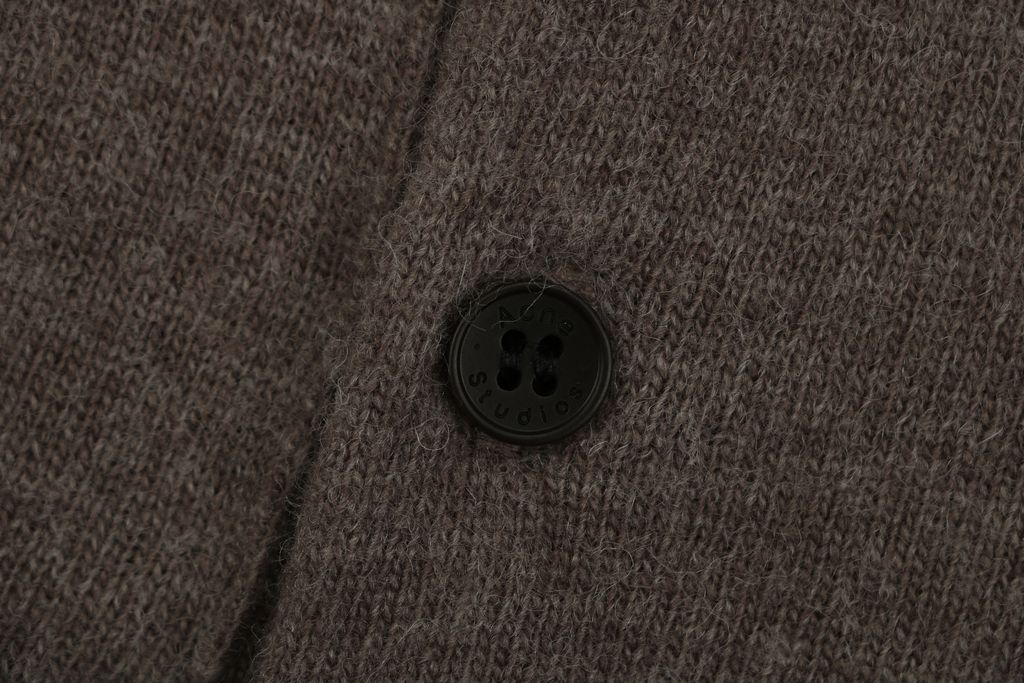 Acne Studios N8-1996 small logo embroidered polo sweater brown yak wool blend 14 gauge STOLL knit raglan sleeves Tajima embroidery horn buttons sizes S-XL