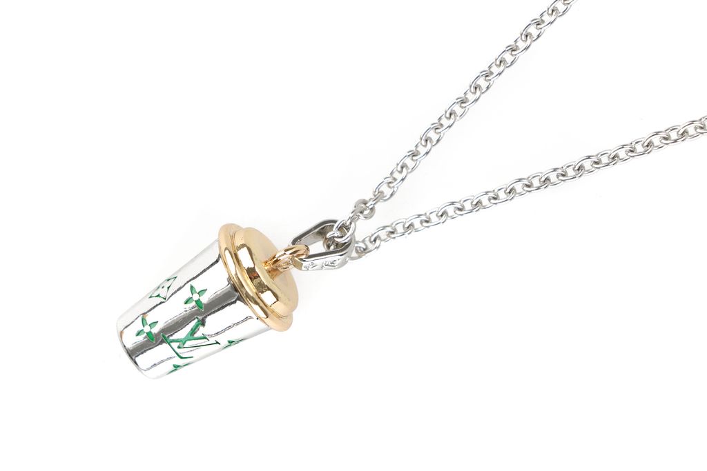 Louis Vuitton green Monogram coffee cup necklace enamel floral letter pendant silver plated white copper adjustable 50 55 60cm chain paper box packaging