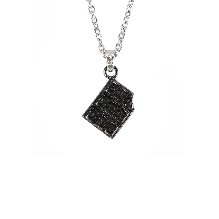 Louis Vuitton bitten chocolate bar necklace engraved letter Monogram floral pendant silver plated white copper adjustable 50 55 60cm chain paper box packaging