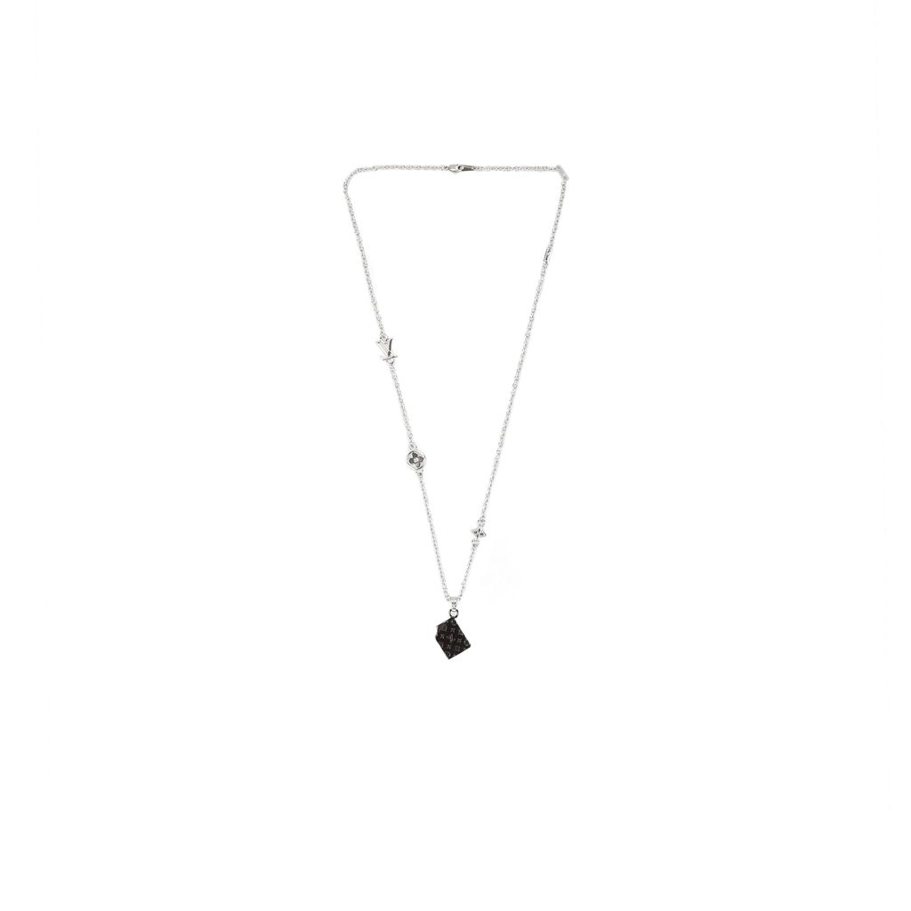 Louis Vuitton bitten chocolate bar necklace engraved letter Monogram floral pendant silver plated white copper adjustable 50 55 60cm chain paper box packaging