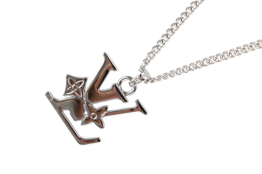 Louis Vuitton diamond Monogram letter necklace floral motif pendant silver plated white copper adjustable 50 55 60cm chain paper box packaging