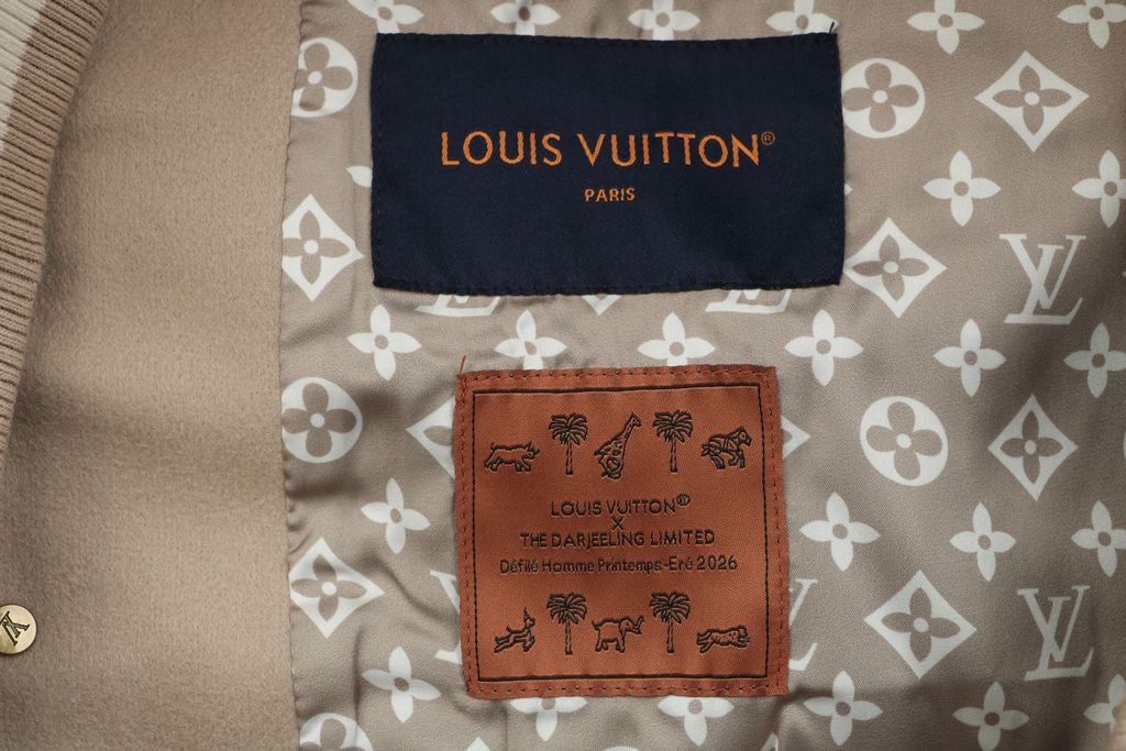 Louis Vuitton animal embroidered varsity jacket woolen textured body contrast collegiate design ribbed trim unisex streetwear S 46 M 48 L 50 XL 52
