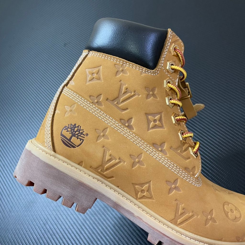 Louis Vuitton Timberland 1AD72X Wheat Monogram Boots