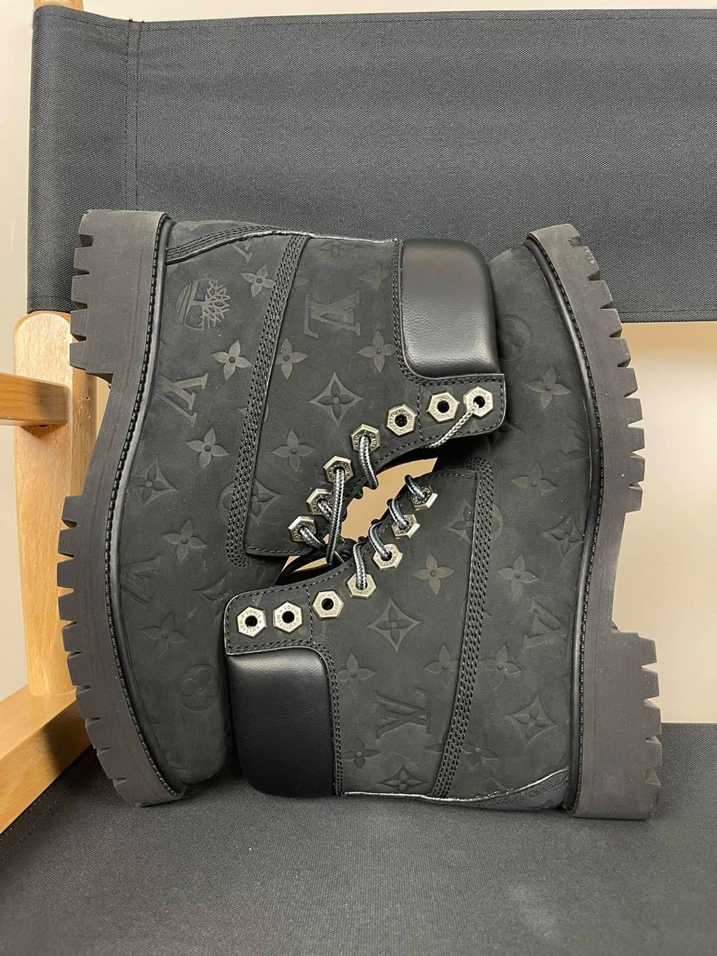 Louis Vuitton Timberland 1AD73H Black Monogram Boots