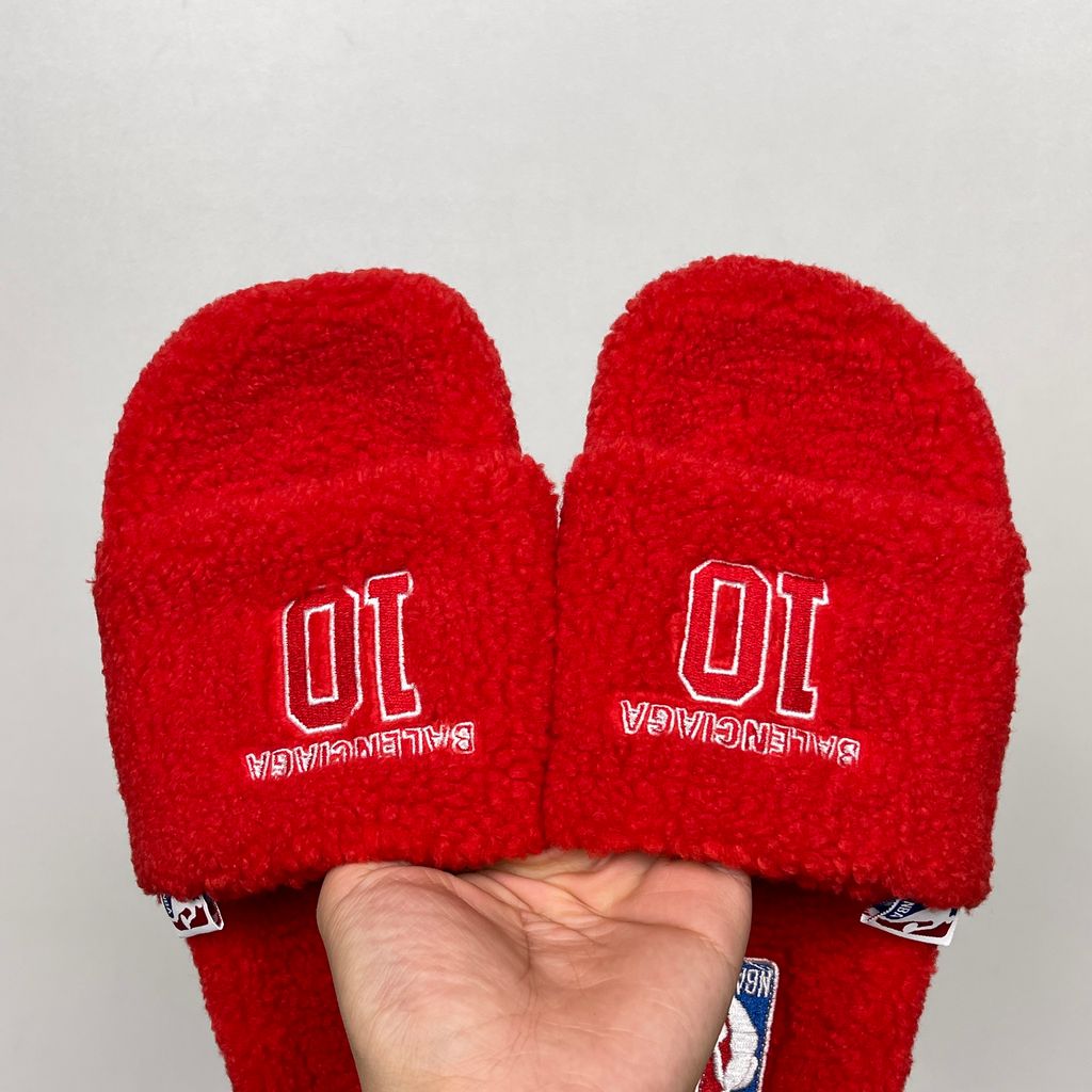 Balenciaga Furry Slide 654261 W2DO1 6596 Red Sandals