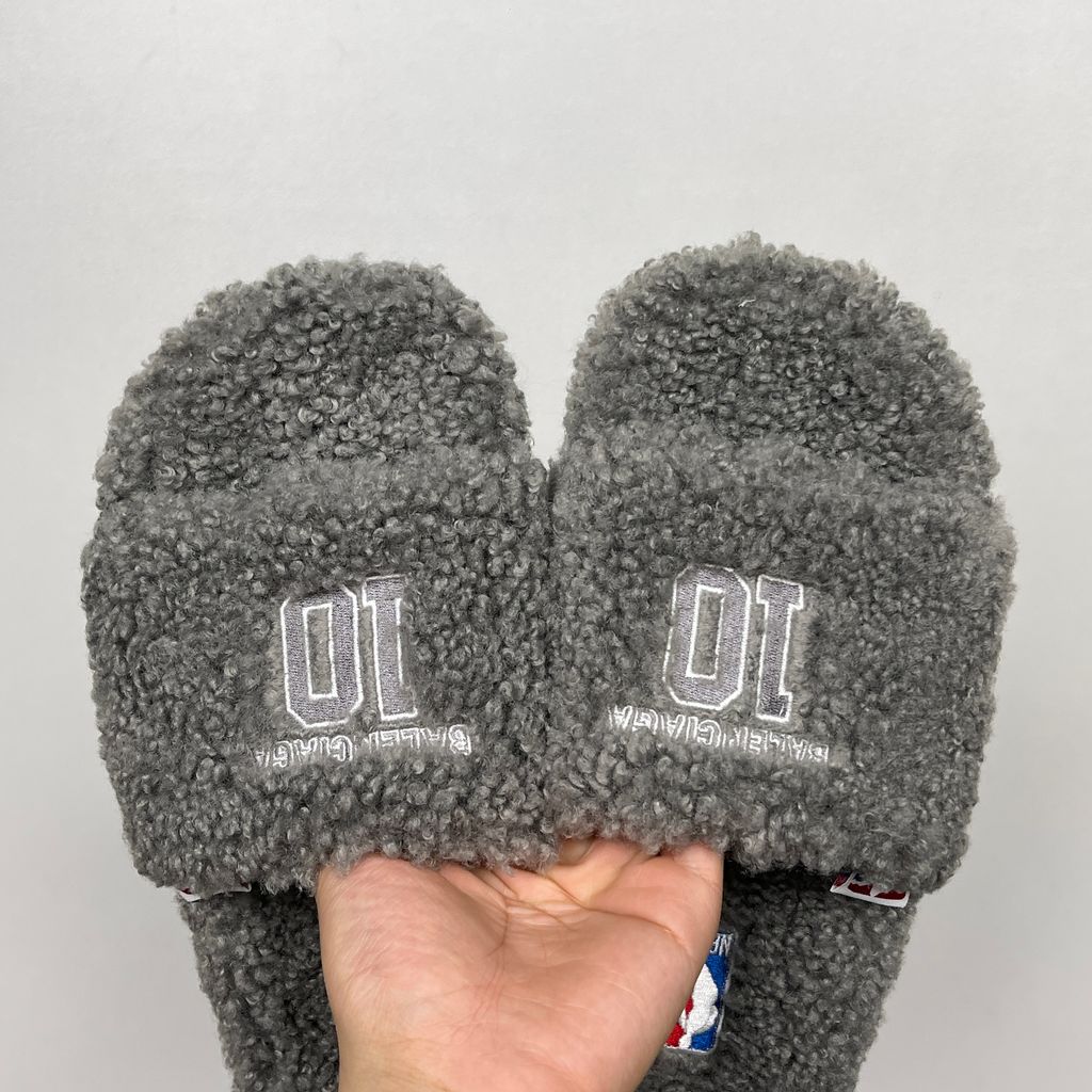 Balenciaga Furry Slide 654261 W2DO1 1596 Grey Sandals