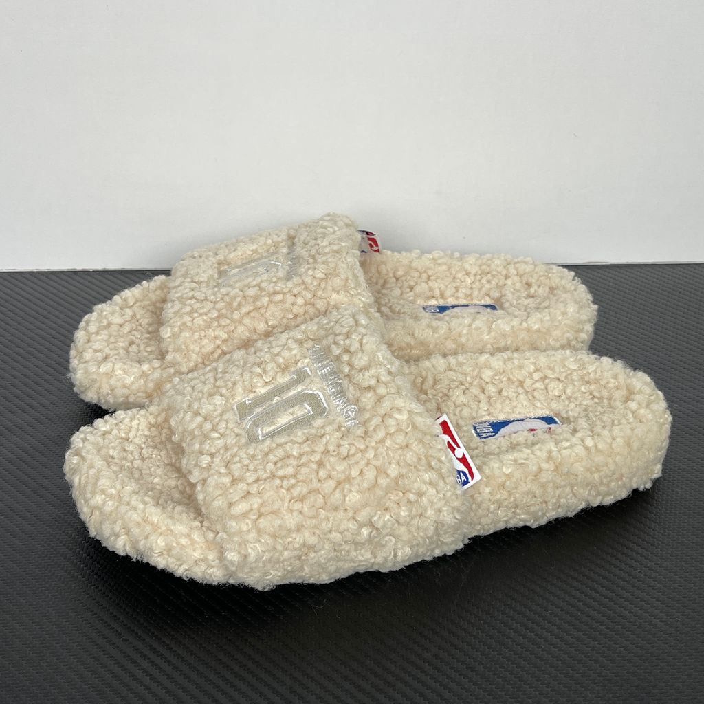 Balenciaga Furry Slide 654261 W2DO1 9796 Beige Sandals