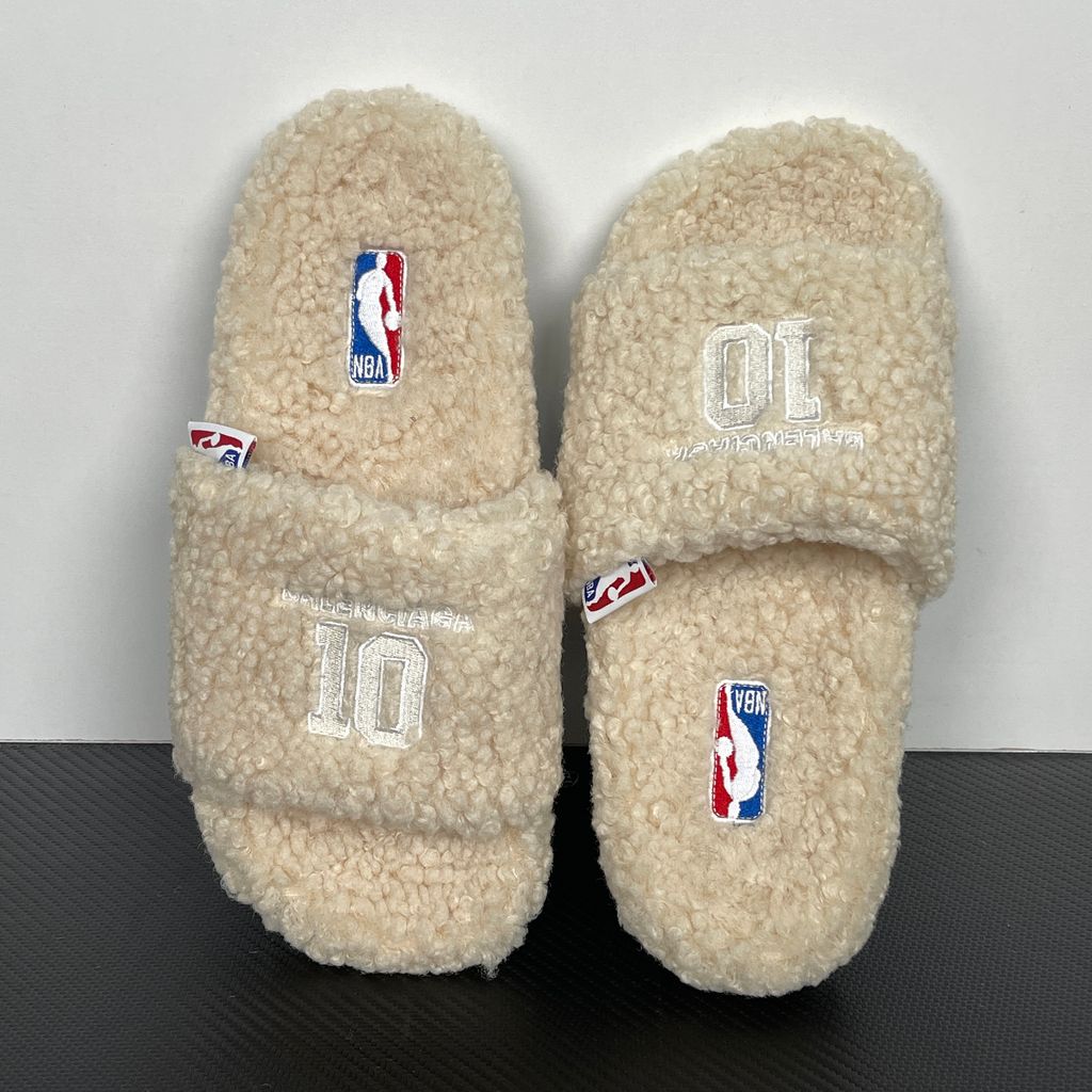 Balenciaga Furry Slide 654261 W2DO1 9796 Beige Sandals