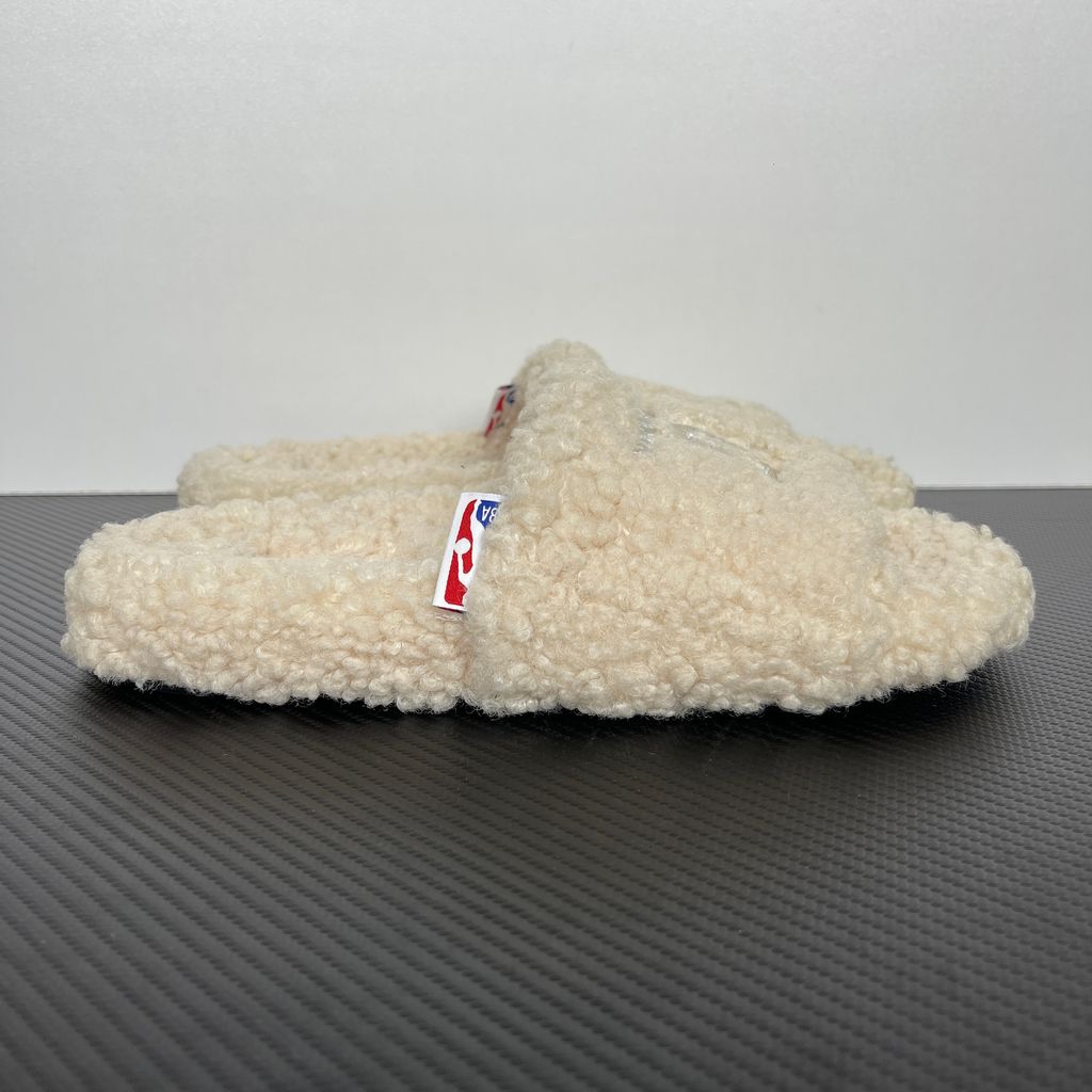 Balenciaga Furry Slide 654261 W2DO1 9796 Beige Sandals