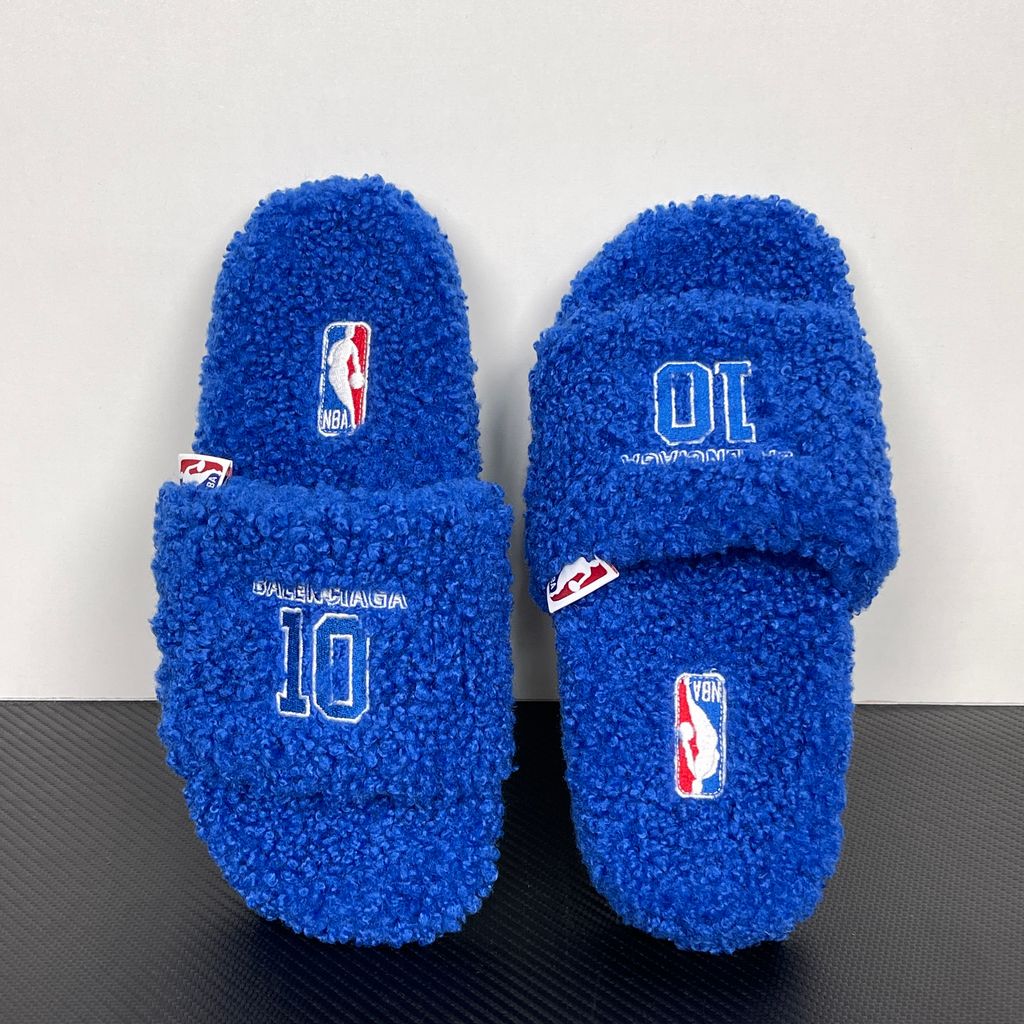 Balenciaga Furry Slide 654261 W2DO1 4096 Blue Sandals
