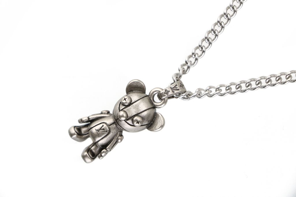 Louis Vuitton mechanical bear charm necklace silver plated white copper sculptural bear pendant vintage silver tone adjustable 50 55 60cm