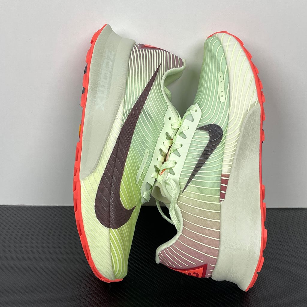 Nike ACG Ultrafly Trail HF5668-700 Volt Tint Trail Shoes