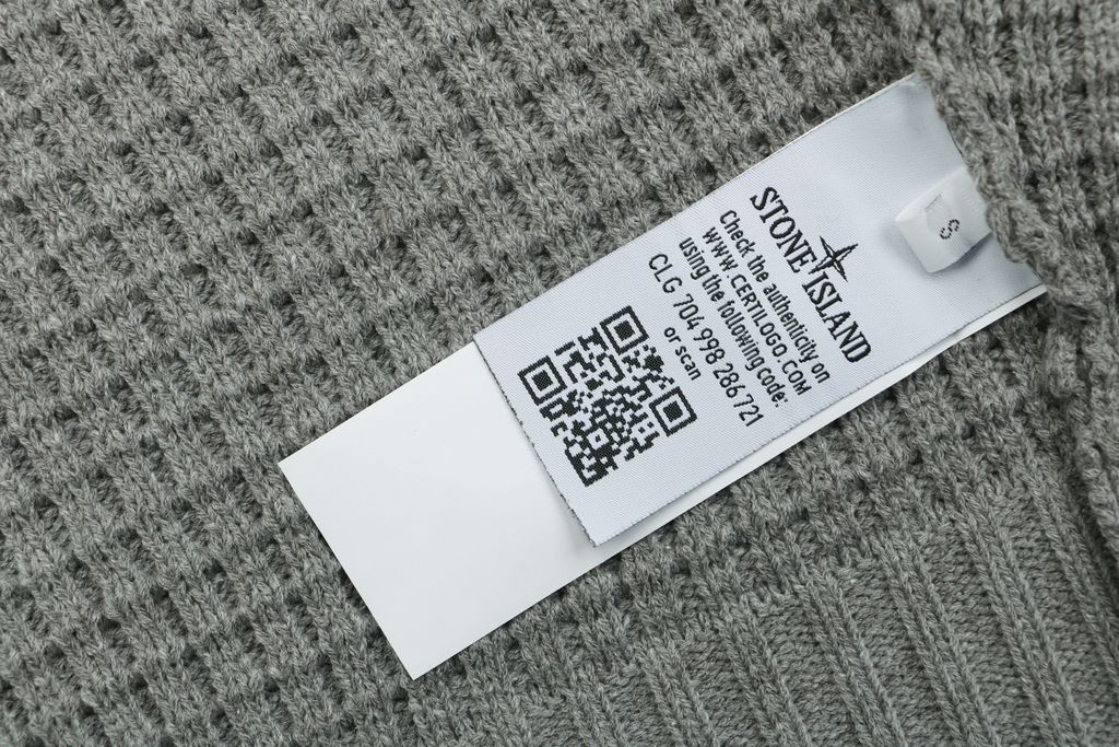 Stone Island grey waffle knit full zip sweater jacket honeycomb texture arm badge semi high collar raglan sleeves side pockets relaxed fit sizes S-XL