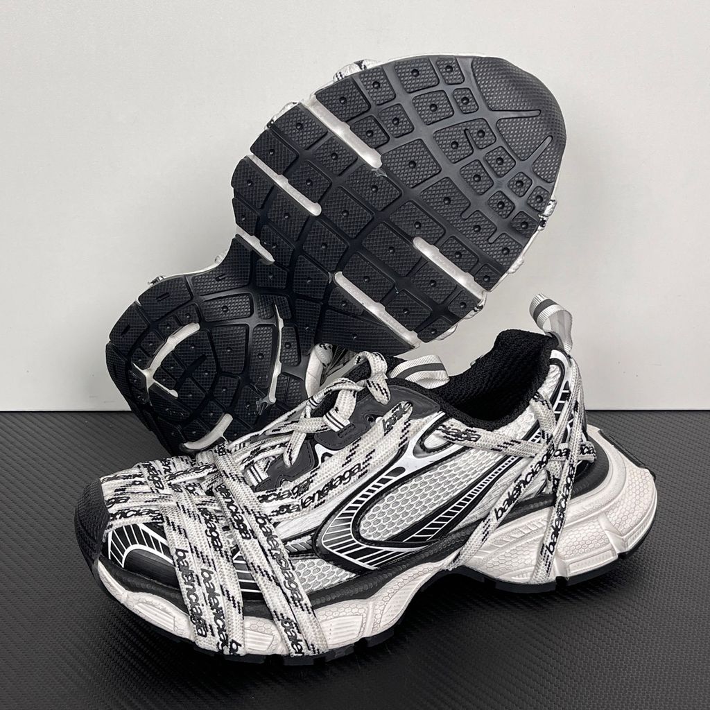 Balenciaga 3XL Extreme Laces 825597W3XHL9010 White Black