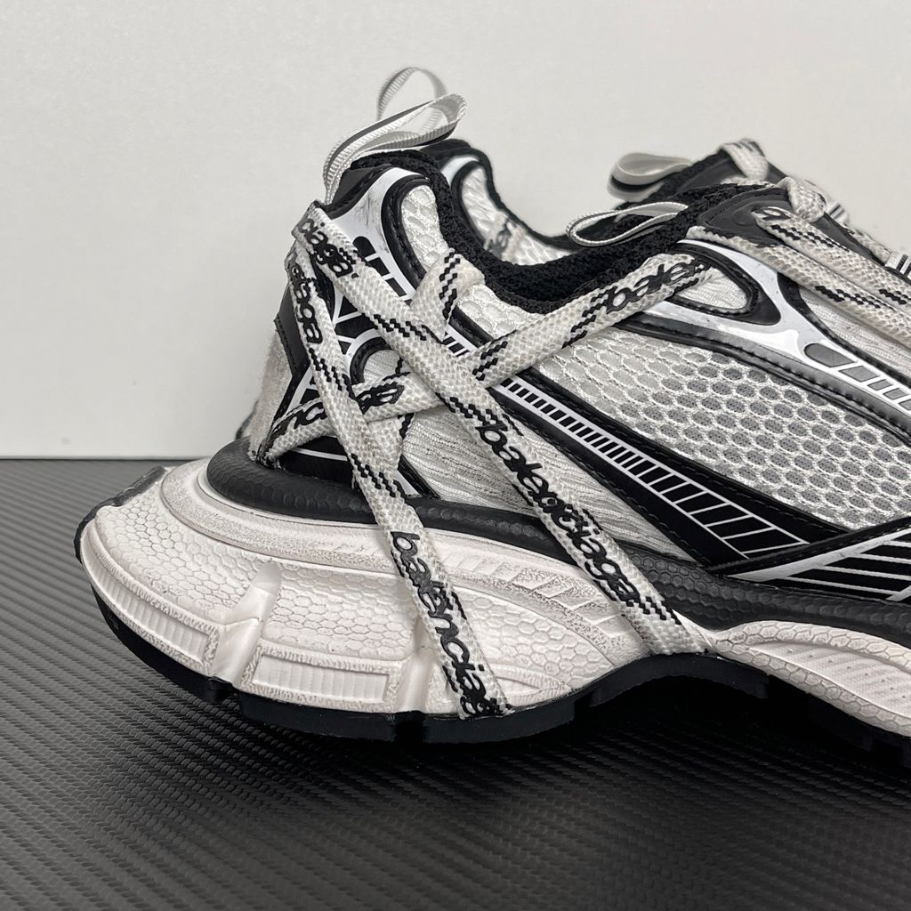 Balenciaga 3XL Extreme Laces 825597W3XHL9010 White Black