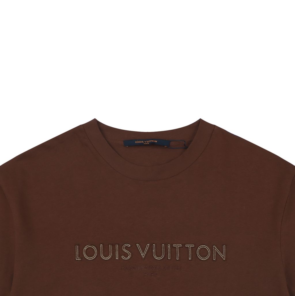 Louis Vuitton Monogram letter appliqué short sleeve T-shirt 32-count double-yarn combed cotton felt-backed laser-cut lettering contrast topstitch embroidery sizes S-XL