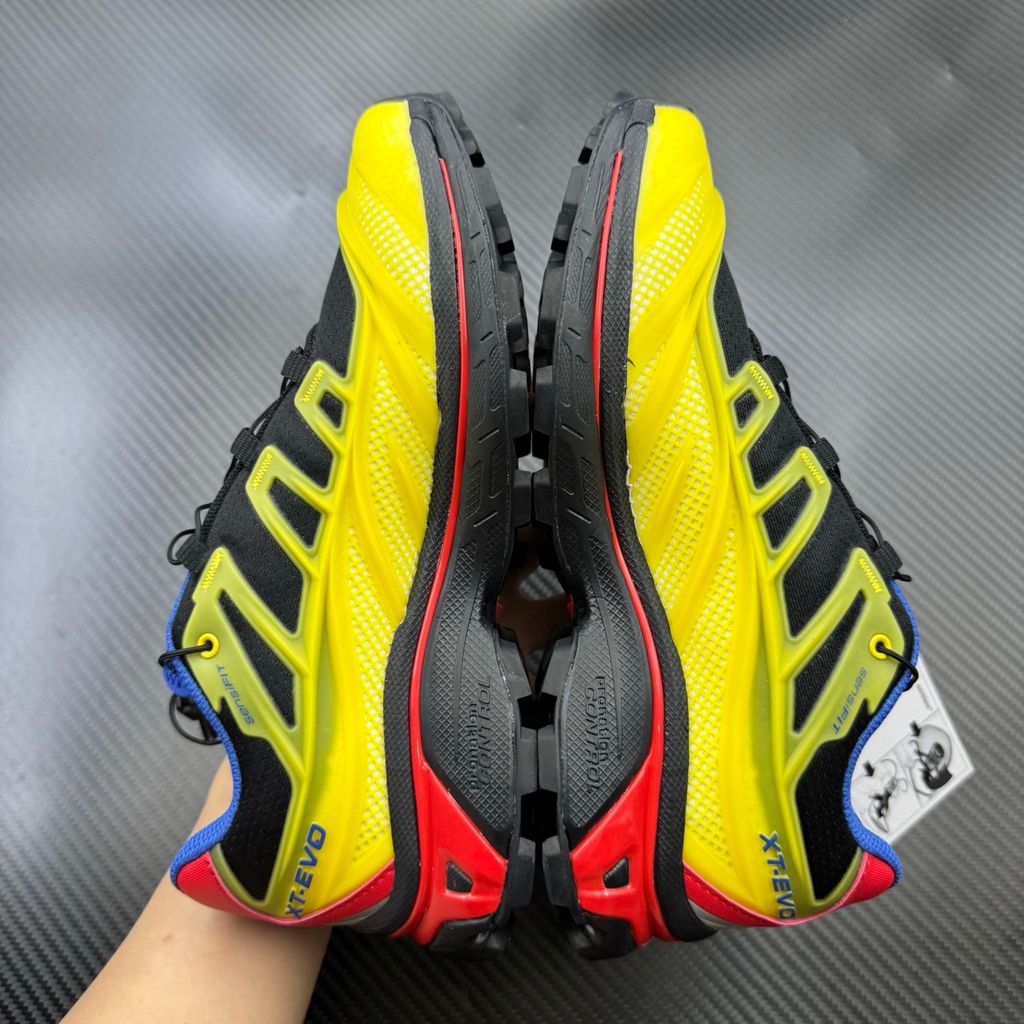 Kith x Salomon XT-EVO L45568800 Black Lemon Lava Falls Shoes