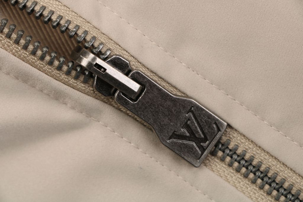 Louis Vuitton small logo Monogram diamond reversible jacket 75D polyester nylon cotton blend jacquard embossed PU leather collar relaxed fit sizes 46 48 50 52