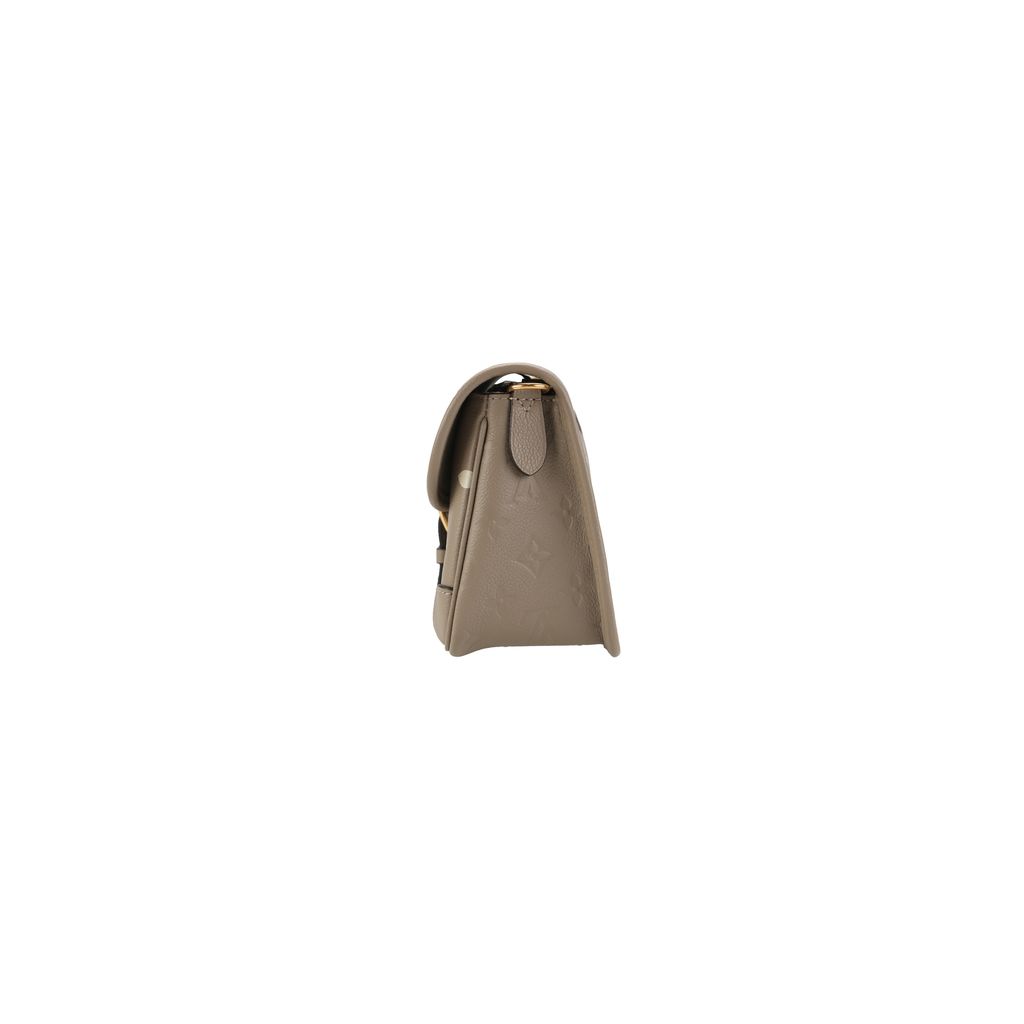 Louis Vuitton Diane cream Monogram Empreinte embossed leather baguette messenger bag removable jacquard shoulder strap leather strap crossbody bag 25x15x9cm