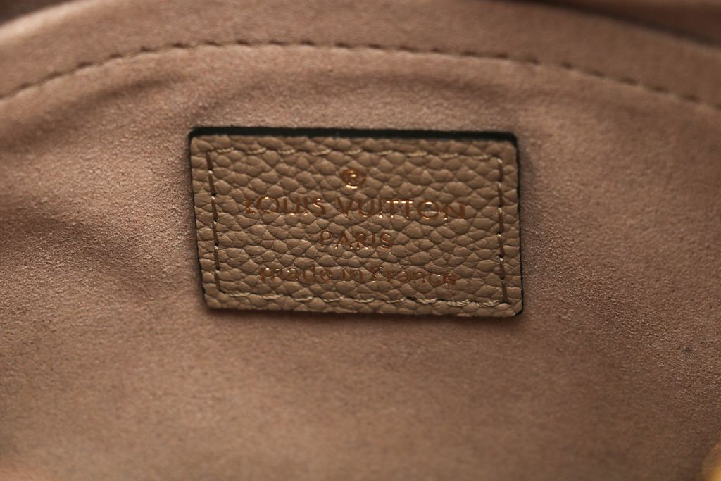 Louis Vuitton Bagatelle Monogram Empreinte shoulder bag soft grained embossed leather large Monogram pattern removable handle adjustable shoulder strap 24x18x7cm