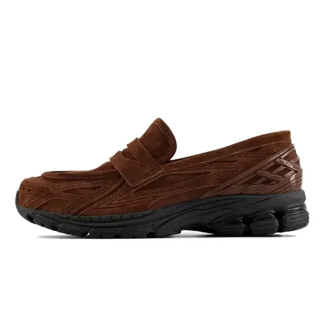 new-balance-1906l-rich-oak-1_w672_h672_pad_.jpg