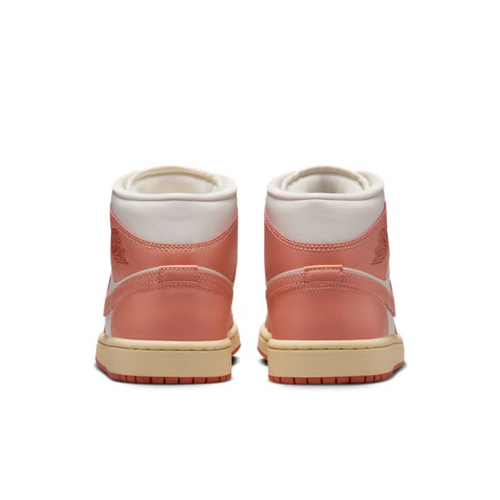 132111758552209_.pic