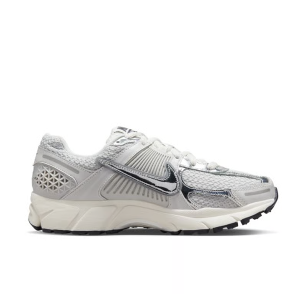 Nike Zoom Vomero 5 sneakers side profile
