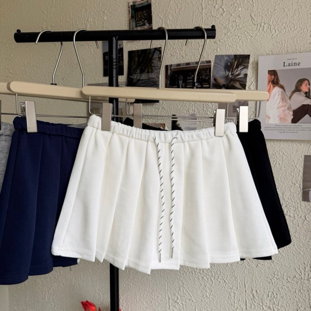 IMG_1738 Large Medium