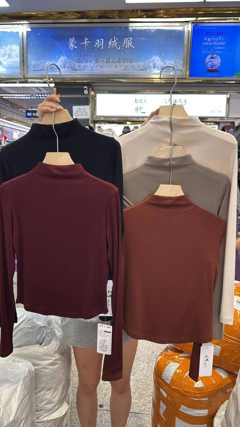 def85cba-fb49-4d91-98a7-cb381f9fd923_衣服2.original