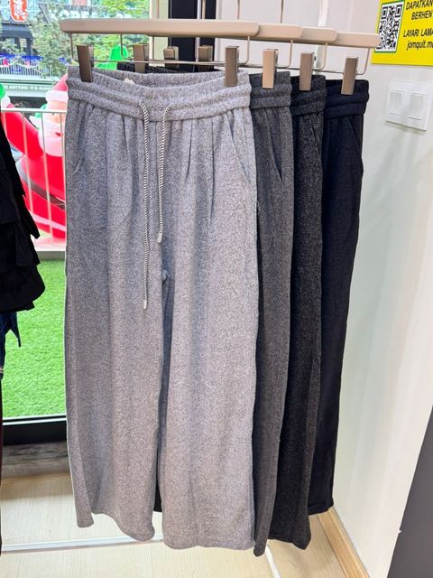 WhatsApp Image 2025-12-10 at 19.33.06