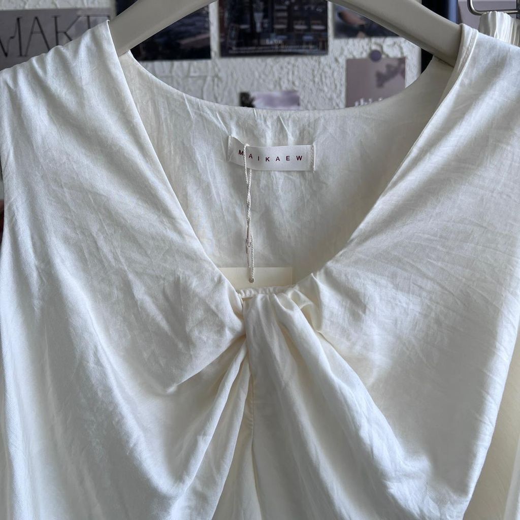 33b08b78-2c5c-4922-adec-57996e8d1723