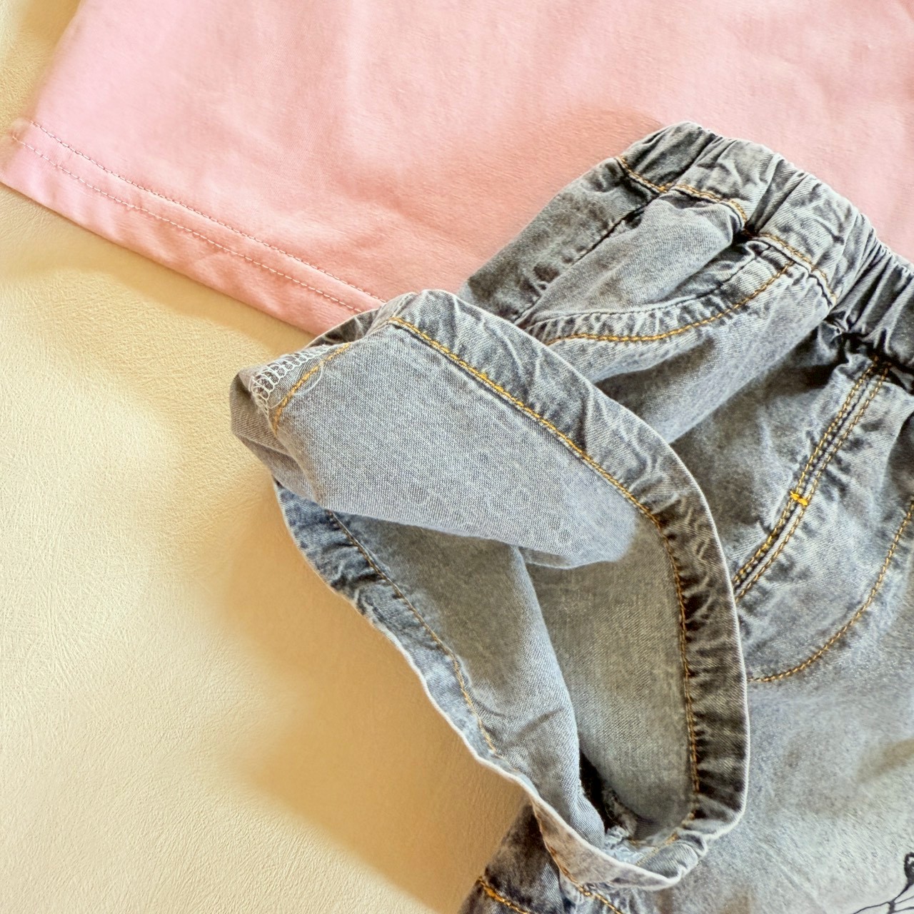 LINE_ALBUM_202631_260301_21