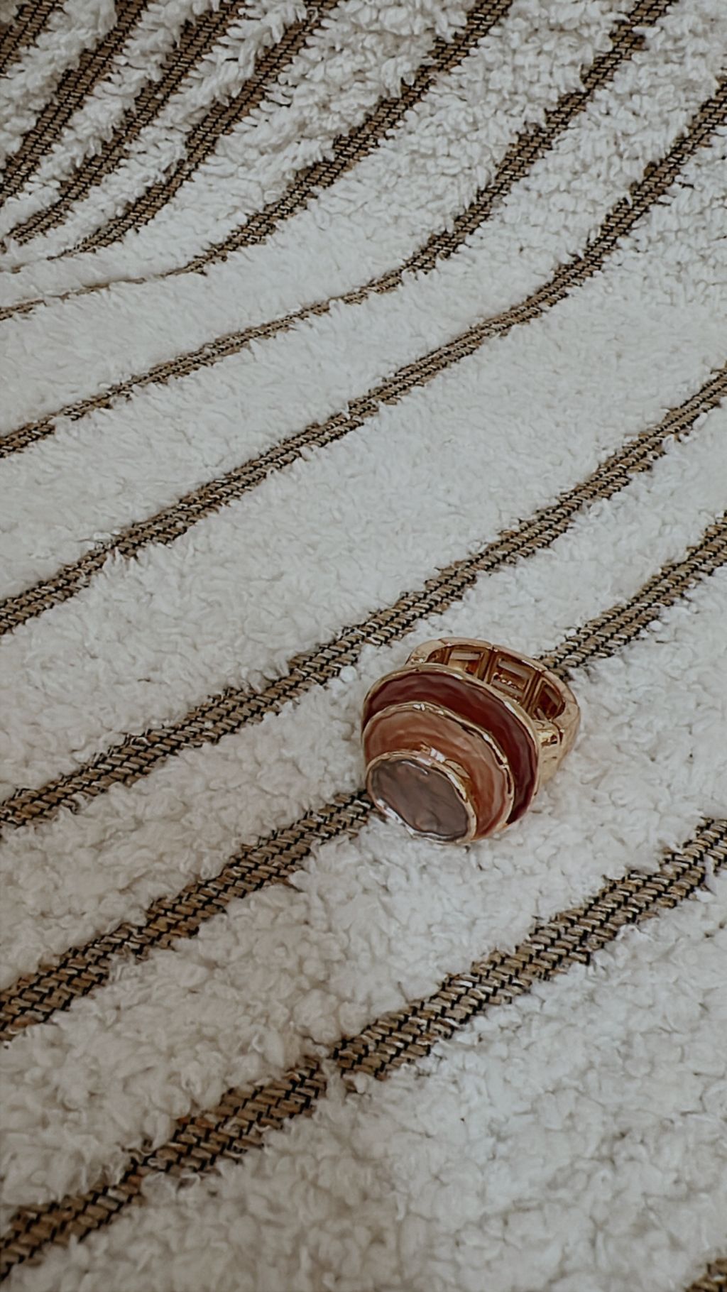 472F50E9-8537-4539-8EF8-D3A1D2637061