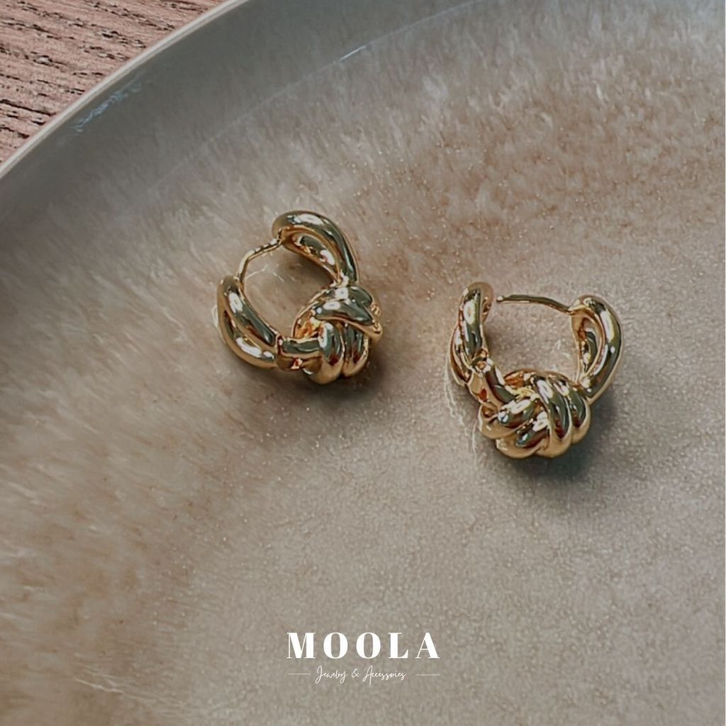 高質感扭結耳扣2