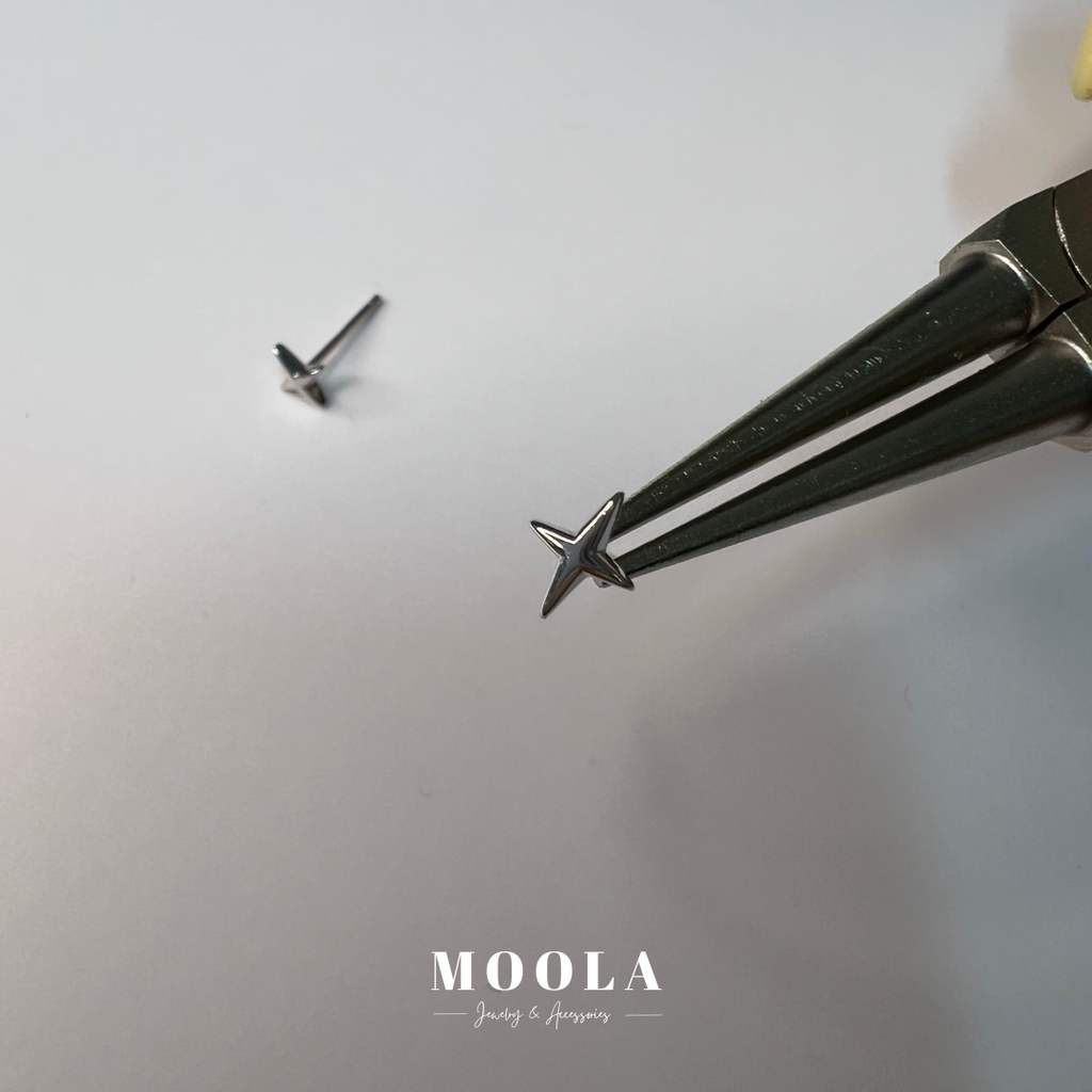 s925迷你四芒星耳環2