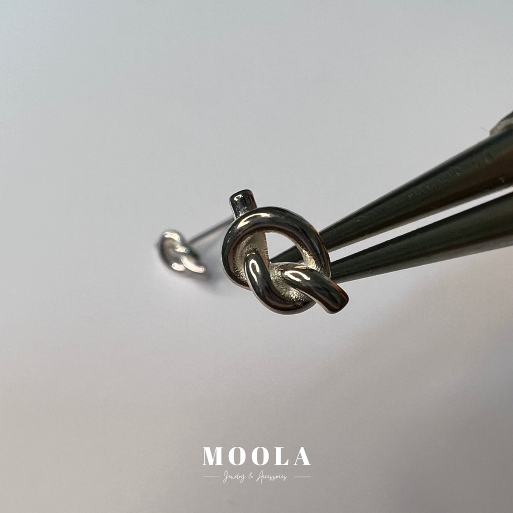 s925迷你扭結耳環2