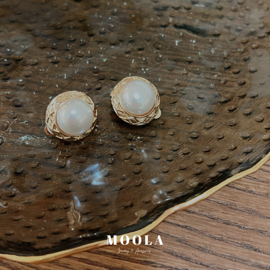 法國！格紋珍珠耳夾1