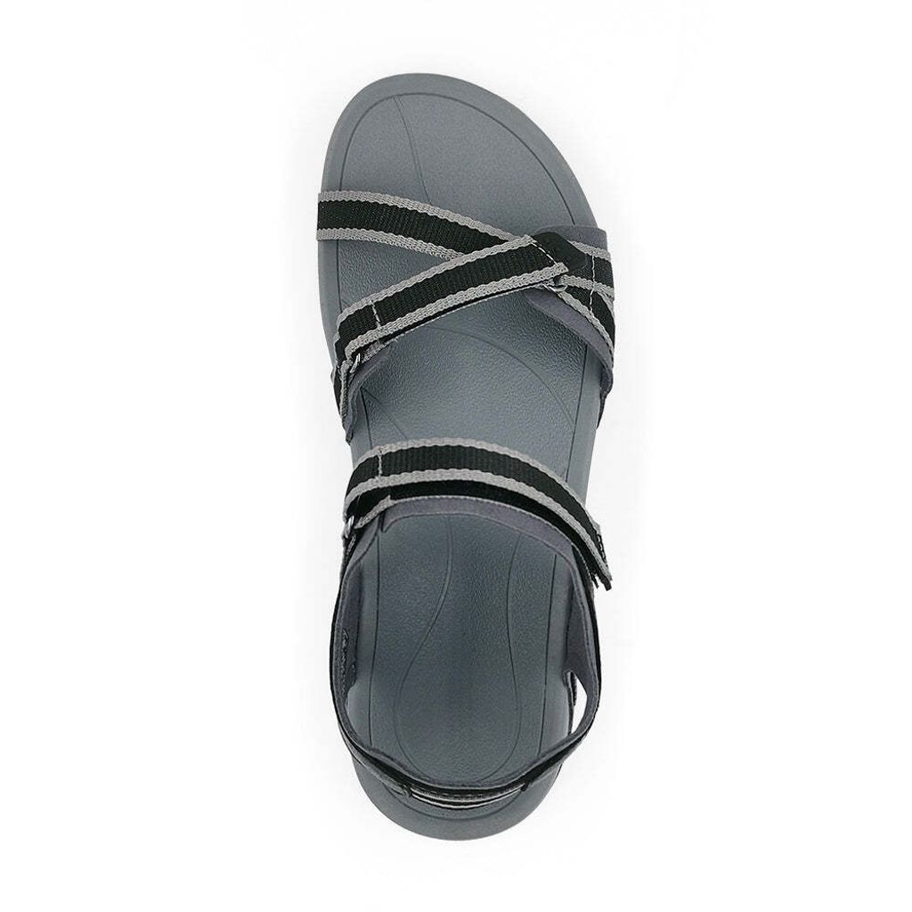 Chrissie_4_b9c83b32-c7d0-4d88-a2ec-3262bf68c89e