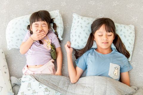 兩位女麻豆照片(1)