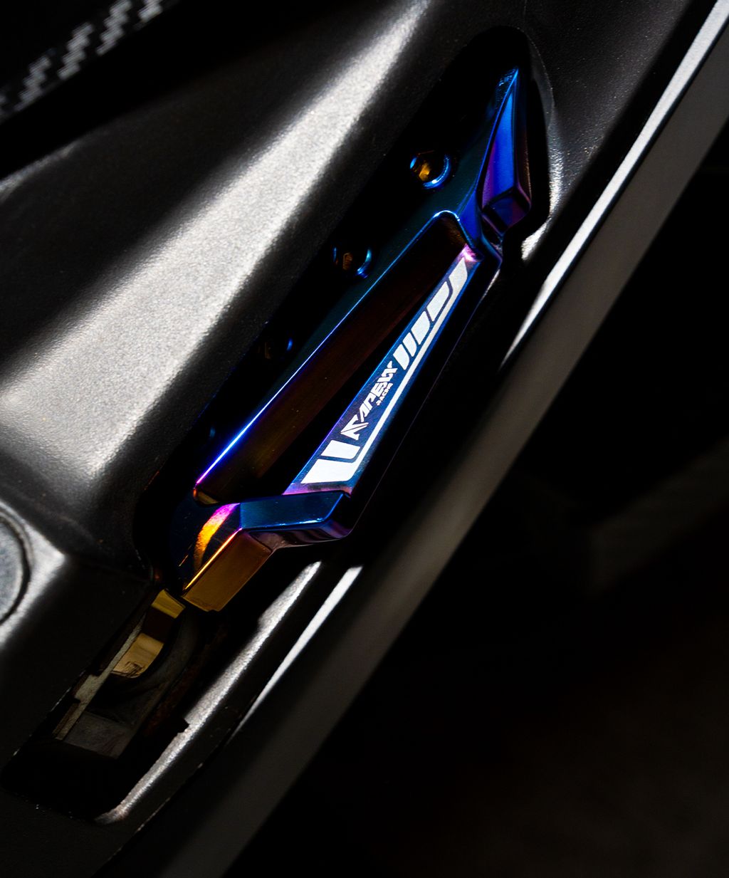 1748498769_fc6e4562a4251baf2927